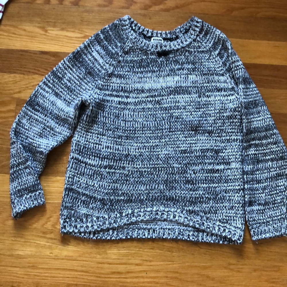 GIRLS KNIT SWEATER
